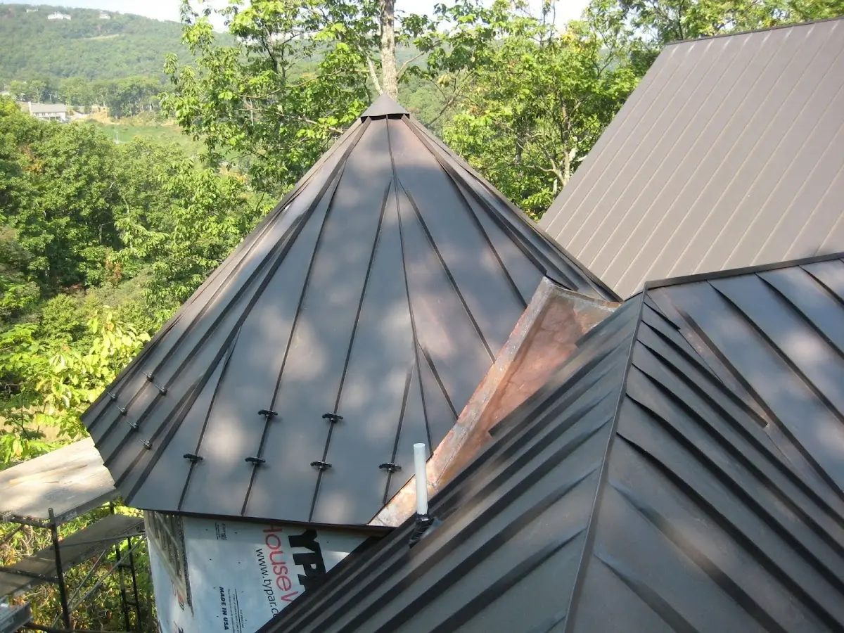 Professional Gutter Cleaning by Craftsman Roofing in Winton